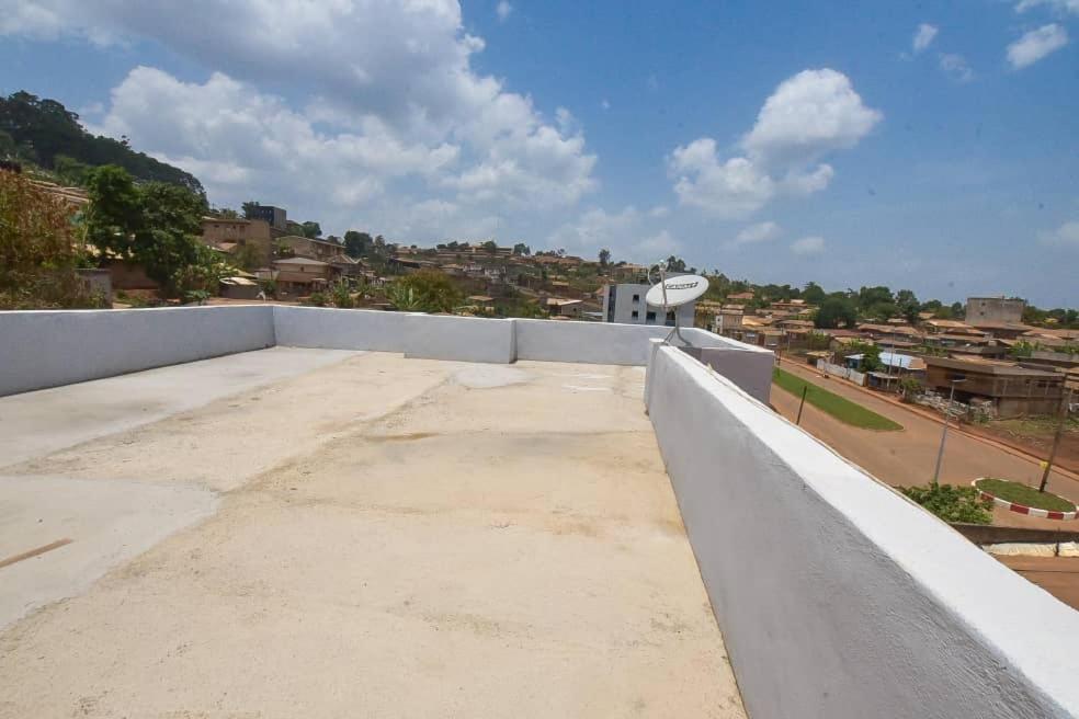 Appartements Neuf De Haut Standing Dm & Ng A Bafoussam المظهر الخارجي الصورة