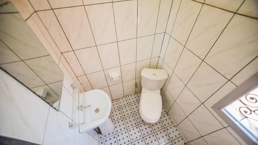 Appartements Neuf De Haut Standing Dm & Ng A Bafoussam المظهر الخارجي الصورة