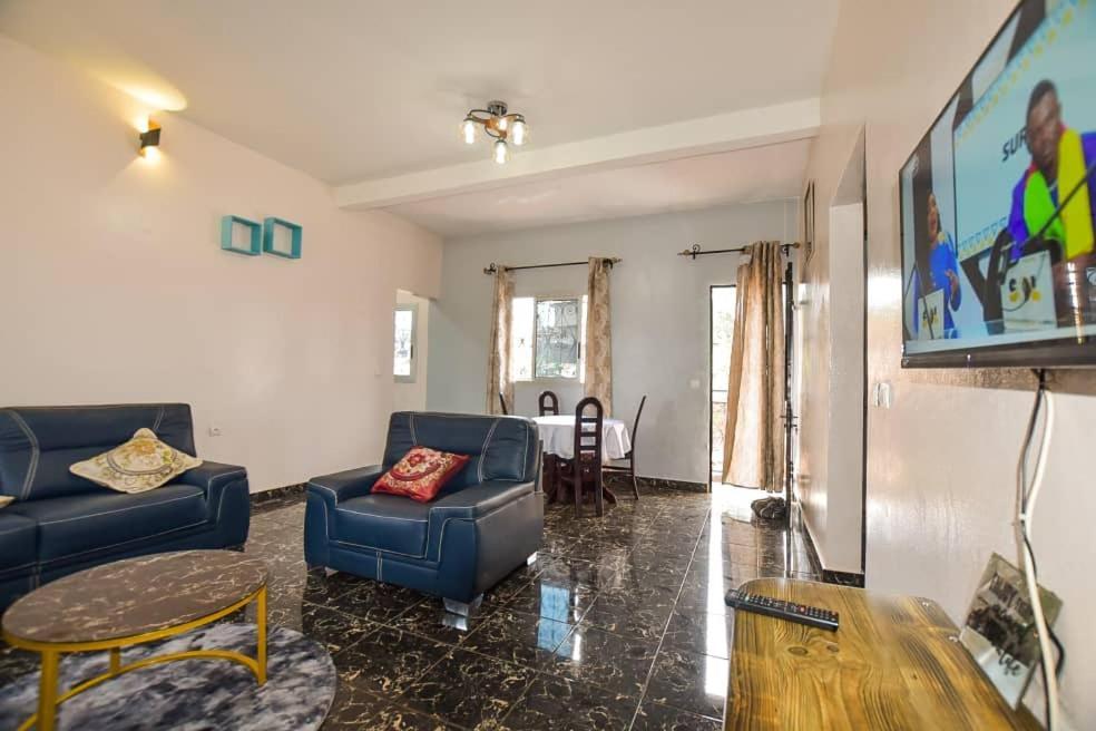 Appartements Neuf De Haut Standing Dm & Ng A Bafoussam المظهر الخارجي الصورة