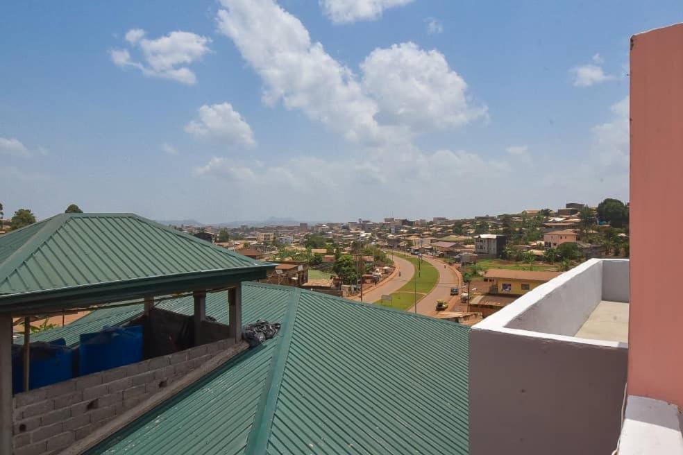Appartements Neuf De Haut Standing Dm & Ng A Bafoussam المظهر الخارجي الصورة